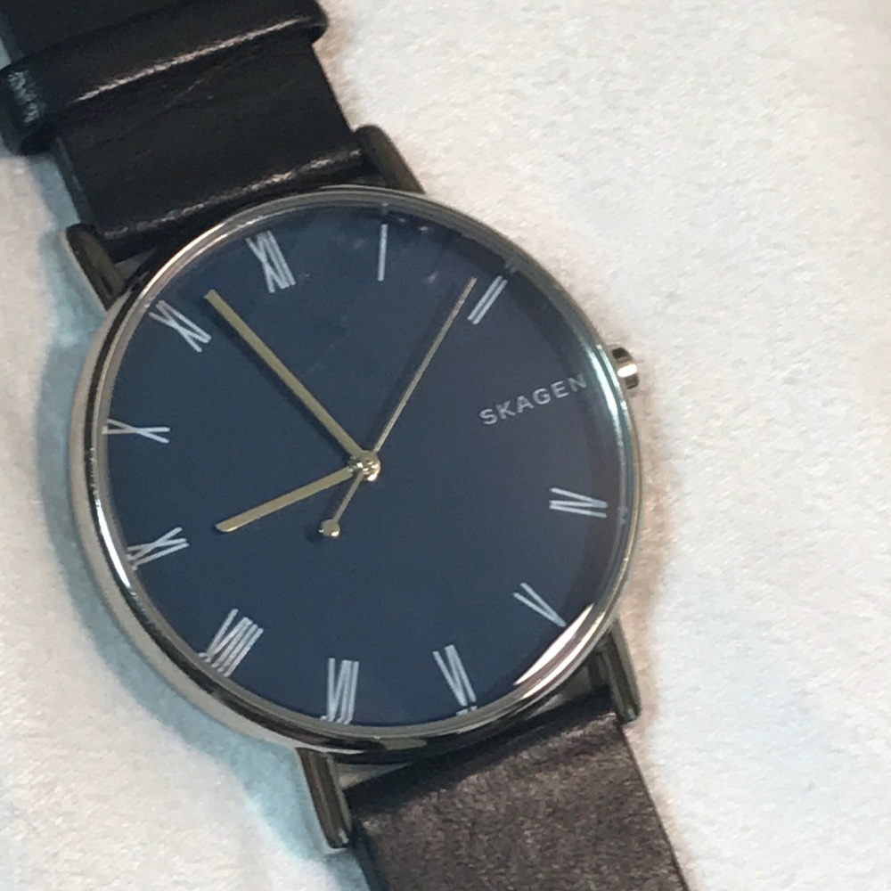 Skagen Black Leather Watch ✨‎